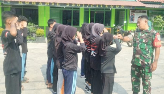 Tanamkan Wawasan Kebangsaan dan Cegah Kenakalan Remaja, Babinsa Koramil 2301/Cilegon Aktif Bintahwil di Sekolah
