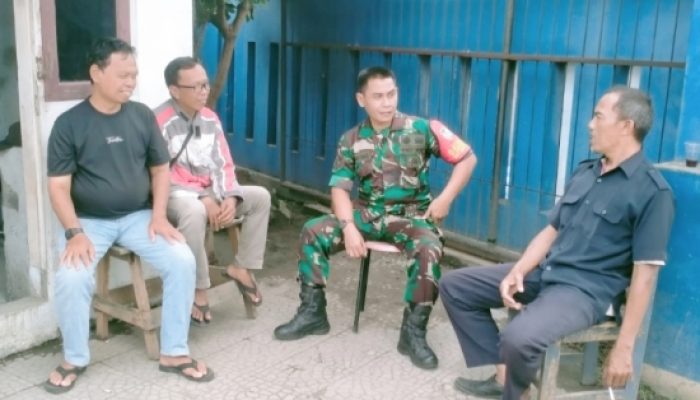 Babinsa Koramil 2303/Pulomerak Perkuat Sinergi dengan Tokoh Masyarakat dan Sekolah Bahas Kesehatan serta Keamanan