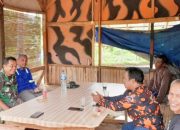 Babinsa Koramil 2305/Cinangka Gencarkan Komsos, Bahas Koperasi Merah Putih Hingga Kondisi Wilayah