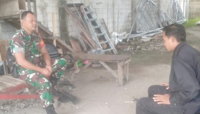 Babinsa Koramil 2307/Ciwandan Aktif Komsos, Bahas Tarawih Keliling dan Siskamling di Citangkil