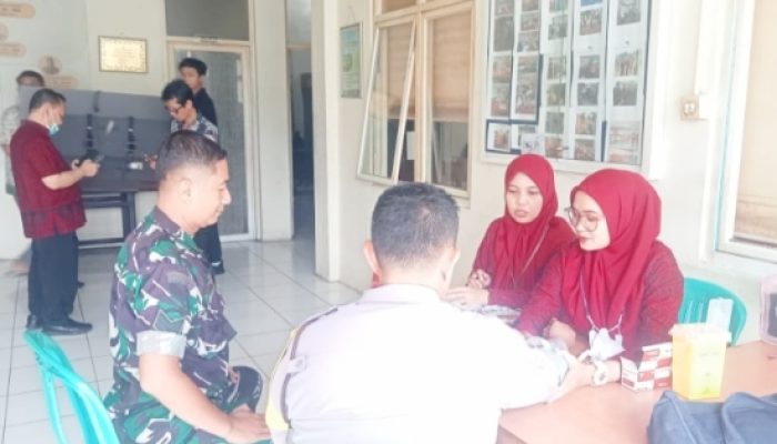 Babinsa Koramil 2301/Cilegon Intensifkan Komsos dan Pengamanan Jelang Ramadan di Dua Wilayah