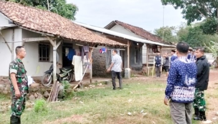 Babinsa Koramil 2305/Cinangka Aktif Komsos, Bahas Koperasi Merah Putih hingga Keamanan Pemuda