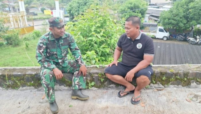 Babinsa Koramil 2307/Ciwandan Dorong Semangat Gotong Royong Warga di Dua Kelurahan