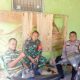 Babinsa Koramil 2302/Bojonegara Intensifkan Komsos, Bahas Keamanan dan Gotong Royong Warga