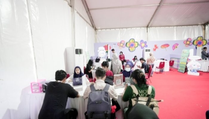 Antusiasme Pengunjung Imlek Festival 2577 Manfaatkan Layanan Cek Kesehatan Gratis