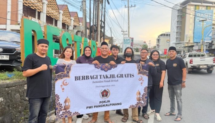 PWI Pangkalpinang Bagikan 300 Paket Takjil: Ramadhan Penuh Berkah Bersama Insan Pers