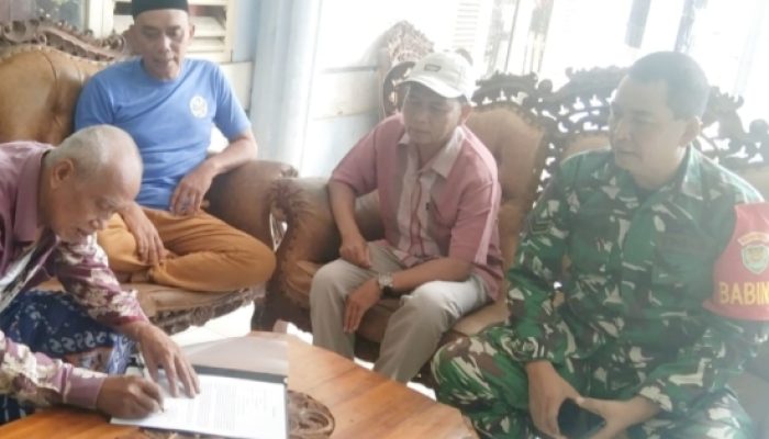 Babinsa Koramil 2305/Cinangka Turun Tangan Redam Konflik Warga, Wujudkan Situasi Kondusif