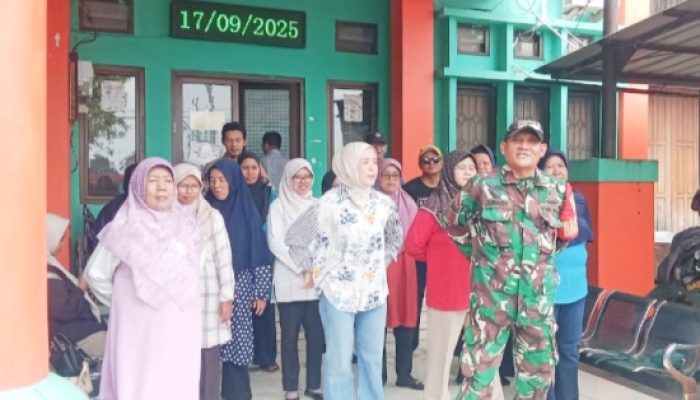 Babinsa Koramil Ciwandan Tanamkan Disiplin dan Bela Negara kepada PKK dan Pelajar