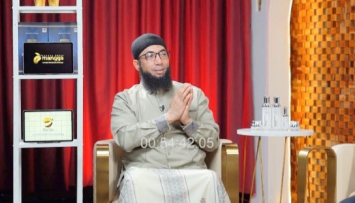 Khalid Basalamah: Jangan Mudah Kritik Kebijakan, Lihat Sisi Positifnya
