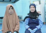 Penyandang Tunarungu Wicara Jadi Pegawai Dapur MBG: Program Ini Sangat Bermanfaat Bagi Kami