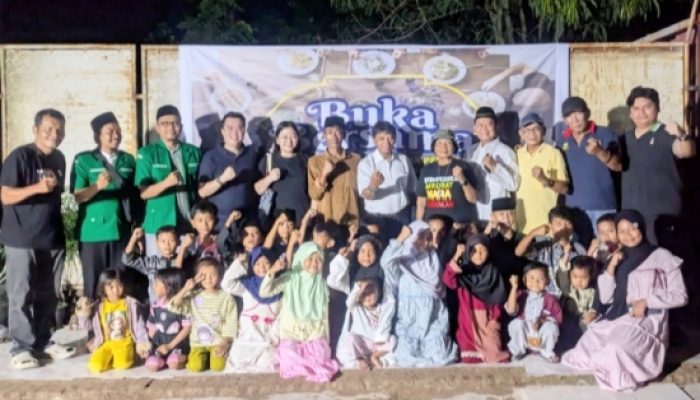 Kegetiran Hidup Tidak Menghambat Ucapan Syukur Kepada Tuhan, Warga Lapak Periuk Sukmajaya Cilegon Berbuka Puasa Bersama