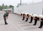 Babinsa Koramil Pulomerak Beri Pembinaan PBB dan Latih Linmas, Perkuat Disiplin serta Keamanan Lingkungan