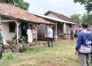 Babinsa Koramil 2305/Cinangka Aktif Bantu Warga dan Dukung Program Desa Melalui Karbak dan Komsos