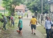 Babinsa Bojonegara Gencarkan Karya Bakti, Bersihkan Sungai dan Parit Demi Lingkungan Sehat