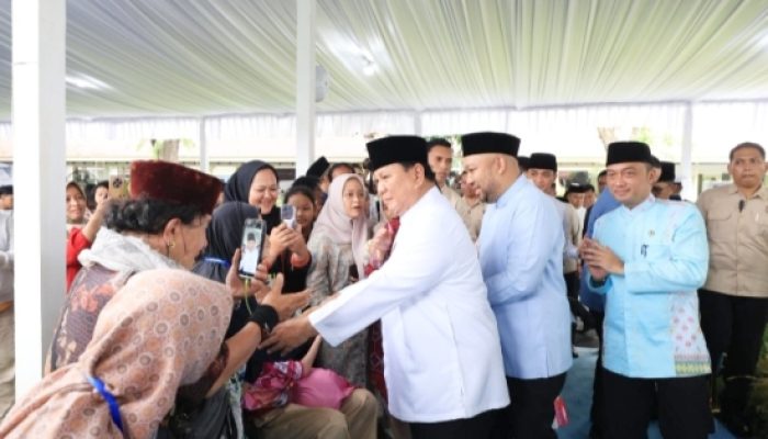 Usai Rayakan Lebaran di Aceh Tamiang, Prabowo Sapa Warga di Istana Negara