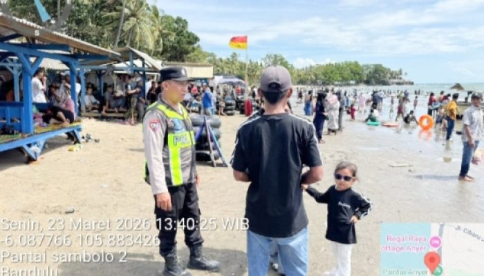 Arus Lalu Lintas Anyer Kembali Normal, Polisi Berhasil Urai Kepadatan Wisatawan