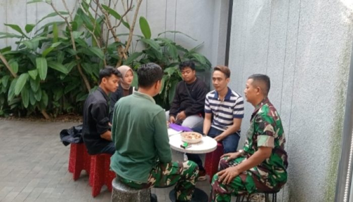 Babinsa Koramil 2303/Pulomerak Gelar Komsos, Dorong Pembangunan Koperasi Merah Putih