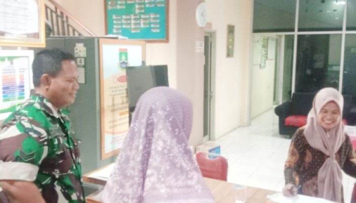 Babinsa Koramil 2307/Ciwandan Laksanakan Pendataan Warga dan Balita di Wilayah Binaan