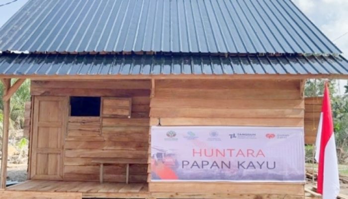 Kayu Hanyutan Banjir di Aceh-Sumut Dimanfaatkan Jadi Material Huntara Warga Terdampak Bencana