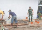 Babinsa Koramil 2304/Anyar Giat Karya Bakti Bantu Pembangunan Rumah dan Percepatan Program Desa