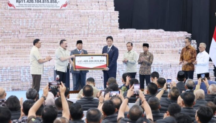 Negara Amankan Rp11,42 T dari Penertiban Perkebunan dan Tambang Ilegal, Prabowo: Kerja yang Tak Mudah