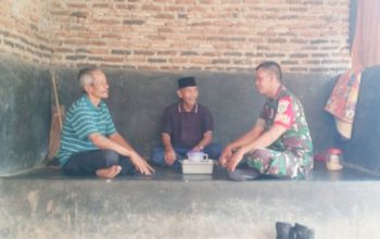 Babinsa Koramil 2306/Mancak Aktif Komsos Dorong Kegiatan Pemuda dan Pembangunan Masjid