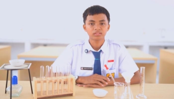 Dulunya Terpaksa Kerja di Bengkel, Remaja Ini Kini Sekolah Gratis di Sekolah Rakyat dari Pemerintah