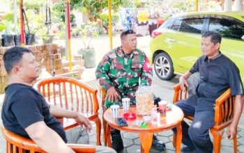 Babinsa Koramil 2307/Ciwandan Gencarkan Komsos, Bahas Antisipasi DBD dan Penguatan Siskamling