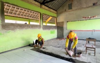 Revitalisasi SMPN 3 Jiken oleh Pemerintah Buka Lapangan Kerja Bagi Warga, Hidupkan Ekonomi Keluarga