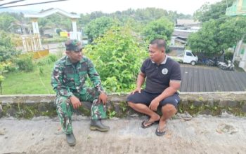Babinsa Koramil 2307/Ciwandan Dorong Gotong Royong Warga Lewat Kegiatan Komsos