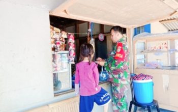 Babinsa Koramil 2305/Cinangka Monitoring Harga Sembako, Jaga Stabilitas Ekonomi Warga