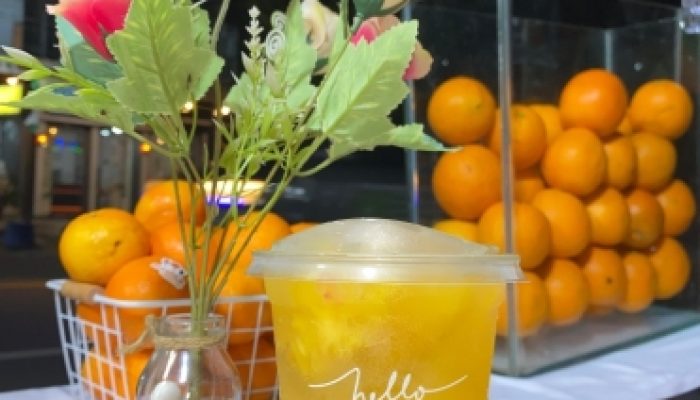 Berani Mulai di Usia Muda, “25 Food and Drink”Tawarkan Sunkist Fresh dan Sempol Ayam Premium