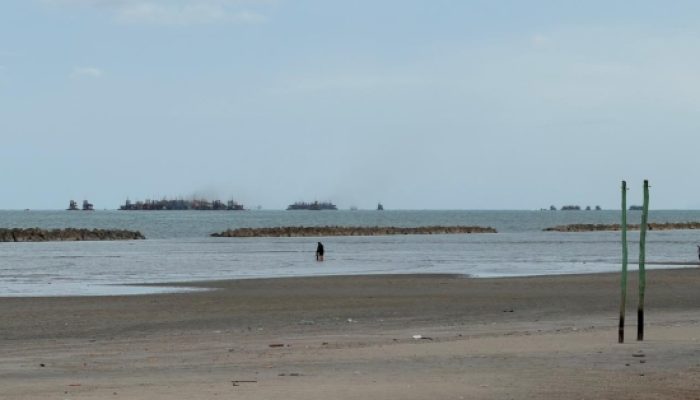 Pantai Pasir Padi Dihajar Tambang Timah Ilegal