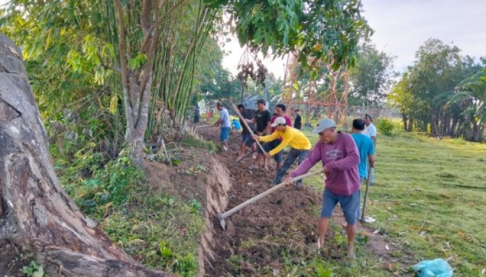 Pemerintah Desa Paddingin dan Warga Kompak Gotong Royong Buka Akses Jalan Baru