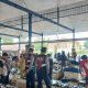 Personel Satuan Samapta Polres Maros Pantau Kegiatan Masyarakat Di Pasar Pelelangan Ikan Labuang