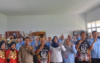 Hj.Fadilah Fahriana Gelar Pengawasan APBD di SMKN 5 Takalar: Optimistis Belajar dan Jangan pesimis Dalam Meraih Cita-cita.