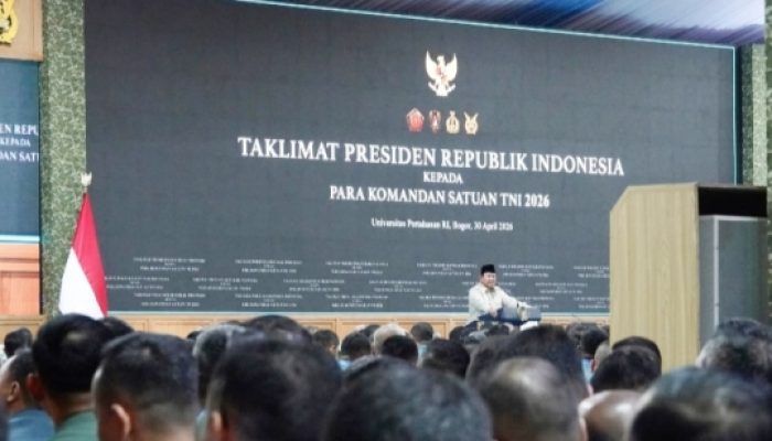 Prabowo Dorong Soliditas dan Kebersamaan Antar-Matra saat Taklimat Dansat TNI 2026