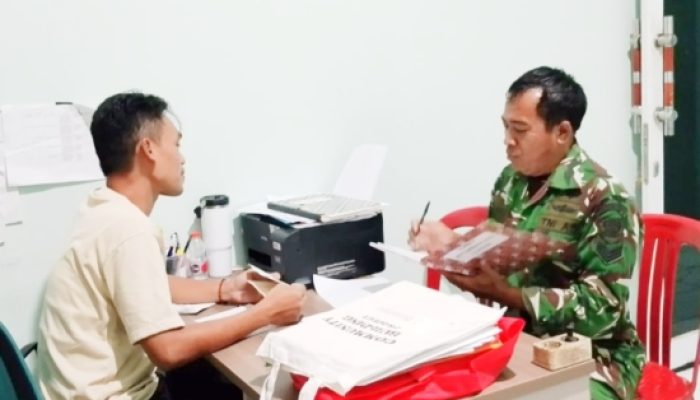 Babinsa Koramil Cinangka Bergerak: Dari Pendataan Akta Kelahiran hingga Dampingi Panen Padi Warga