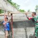 Babinsa Koramil 2307/Ciwandan Gotong Royong Bantu Pembangunan Rumah Warga
