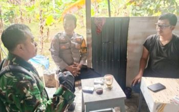 Babinsa Koramil 2305/Cinangka Gelar Komsos di Dua Desa, Dorong Kebersihan dan Peningkatan Ekonomi Warga