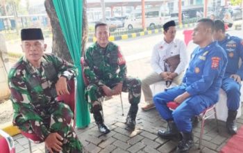 Babinsa Koramil 2302/Bojonegara Gelar Komsos di Dua Desa Bahas Keamanan Wilayah dan Gotong Royong
