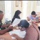 Babinsa Koramil 2306/Mancak Laksanakan Pendataan Stunting dan Warga Kurang Mampu di Wilayah Binaan