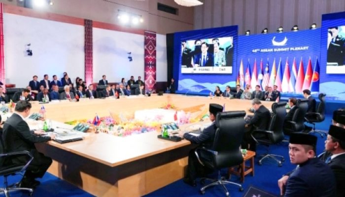 Prabowo Ajak ASEAN Kebut Pengembangan Energi Terbarukan dan Jaringan Listrik Trans Borneo