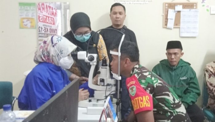 TMMD 128 Kodim 0623 Cilegon Gelar Operasi Katarak Gratis, Pulihkan Penglihatan dan Harapan Warga