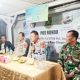 Babinsa Koramil 2301/Cilegon Perkuat Kamtibmas Lewat Komsos dan Ronda Keliling Bersama Warga