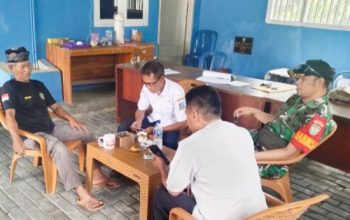 Babinsa Koramil 2304/Anyar Gelar Komsos Bersama Warga Bahas Ketahanan Pangan dan Kamtibmas