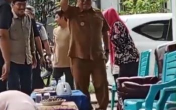 Bupati Takalar Tinjau Korban Bencana di Galsel, Warga Desa Sawakong Haru Dapat Perhatian Dari Pemerintah