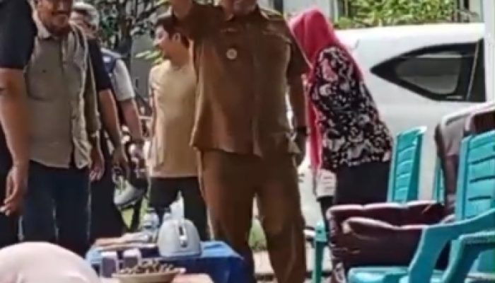 Bupati Takalar Tinjau Korban Bencana di Galsel, Warga Desa Sawakong Haru Dapat Perhatian Dari Pemerintah