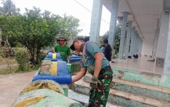 Babinsa Koramil 2305/Cinangka Kompak Gelar Karya Bakti, Dukung Pembangunan dan Perawatan Fasilitas Ibadah
