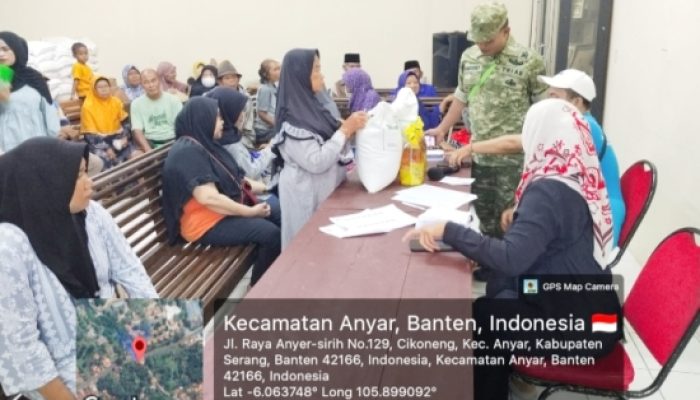 Babinsa Koramil 2304/Anyar Laksanakan Bintahwil, Tekankan Keselamatan Kerja hingga Dampingi Penyaluran Bantuan Pangan